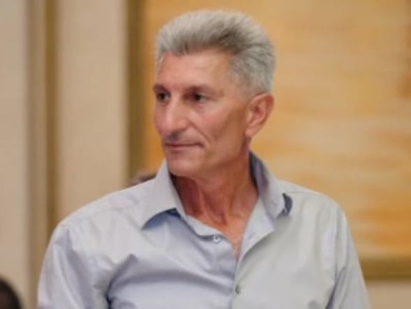 Միսակ Մարգարյանը պայթյունի պահին բակում է եղել, փորձել է օգնել մի կնոջ, բայց չի հասցրել, երկուսն էլ զոհվել են